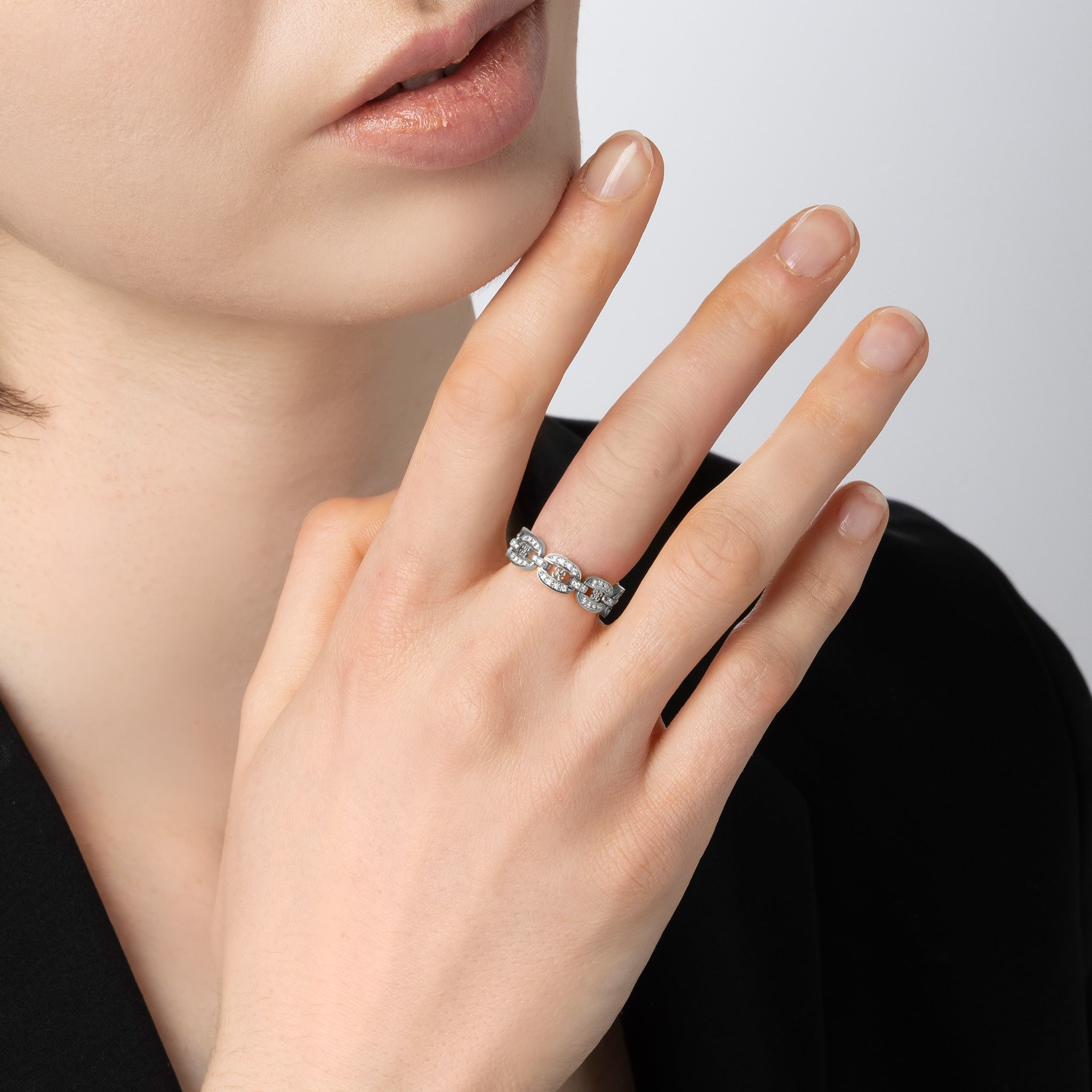 Links Chain Ring (white gold with diamonds)