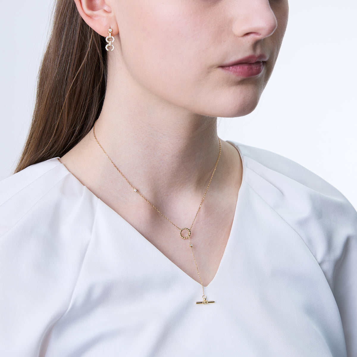 Harmony T-Bar Necklace (yellow gold with melee diamonds)