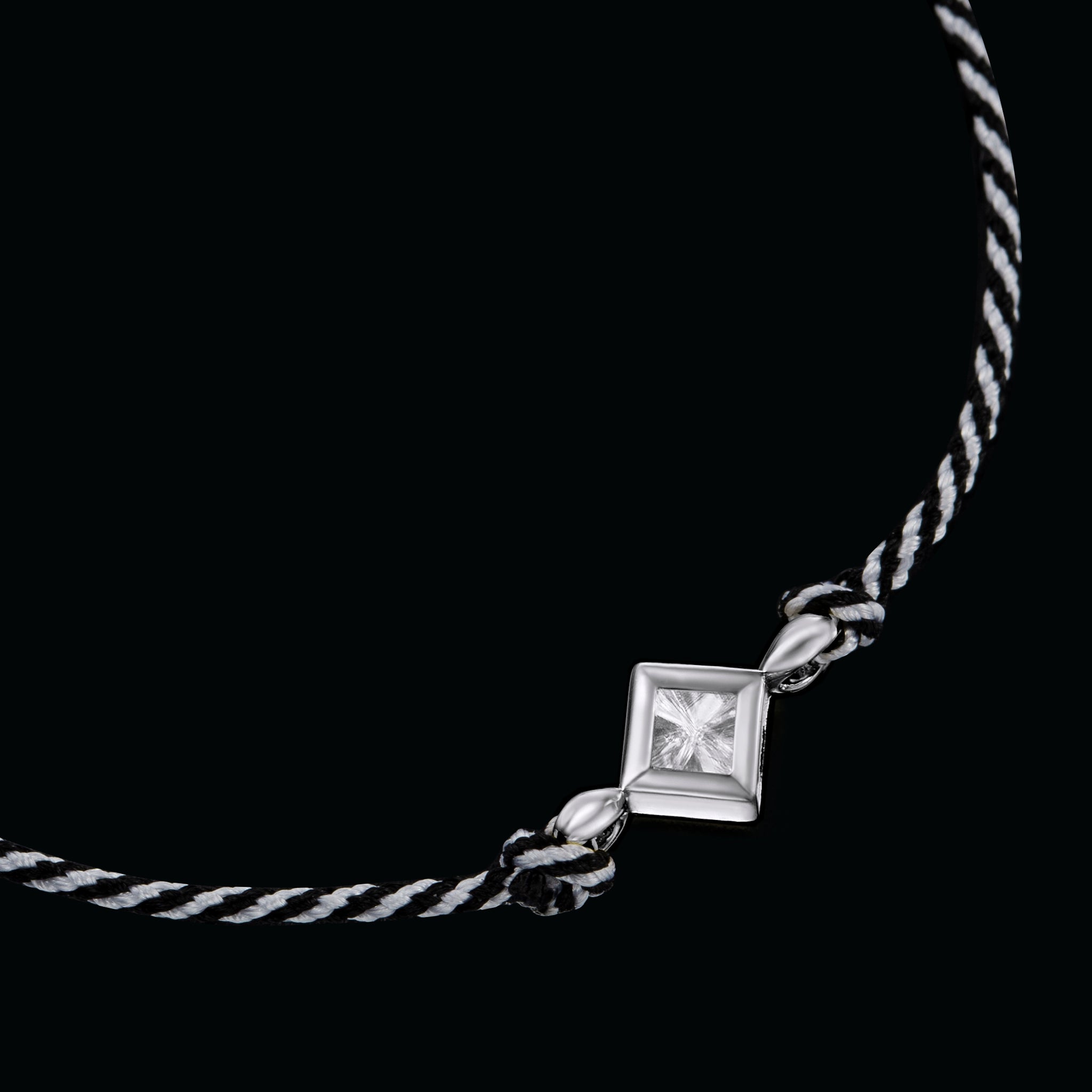 Adeve Harmony Square Samurai Braided Cord Bracelet S (white gold)