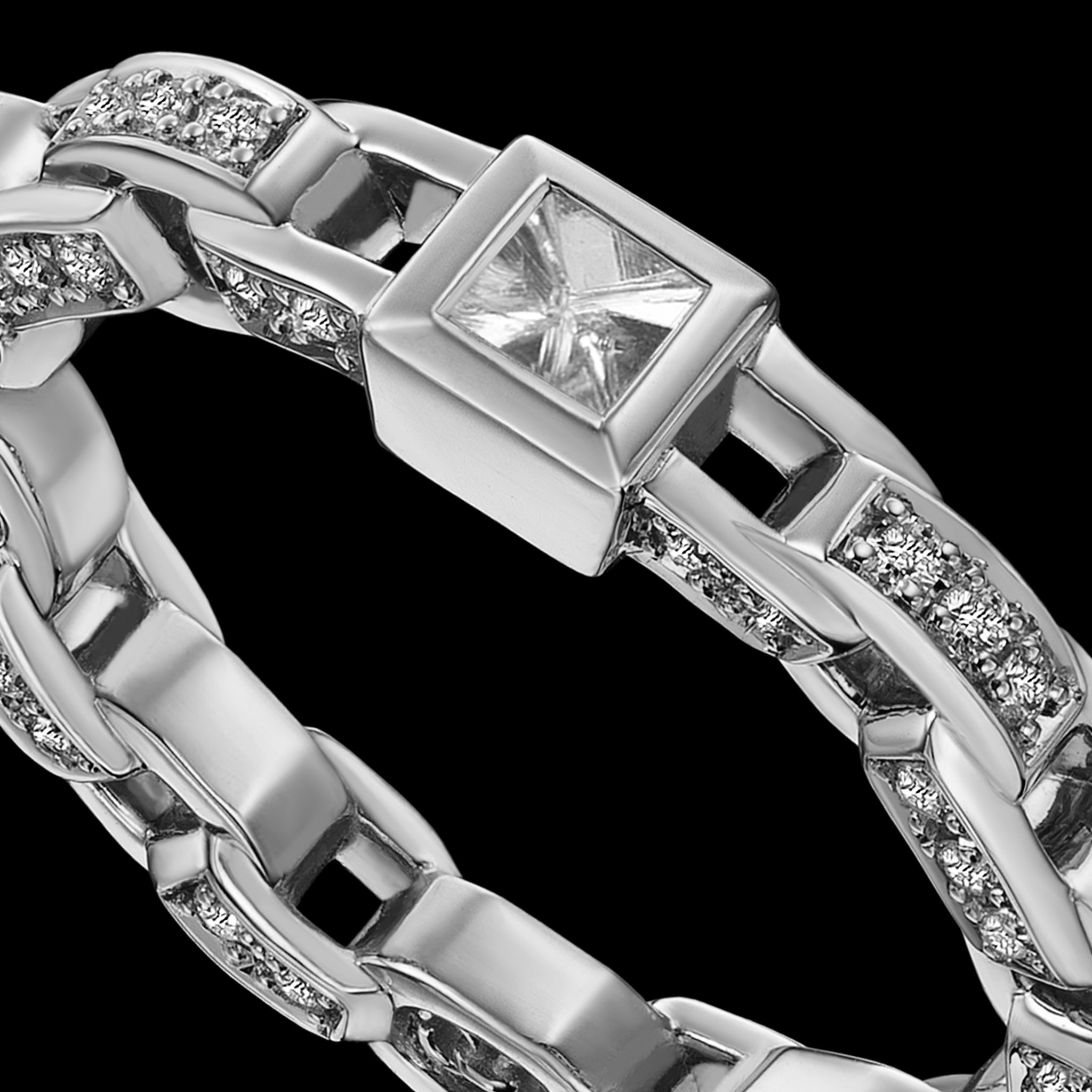 Adeve Links Three Sided Ring (white gold with diamonds)