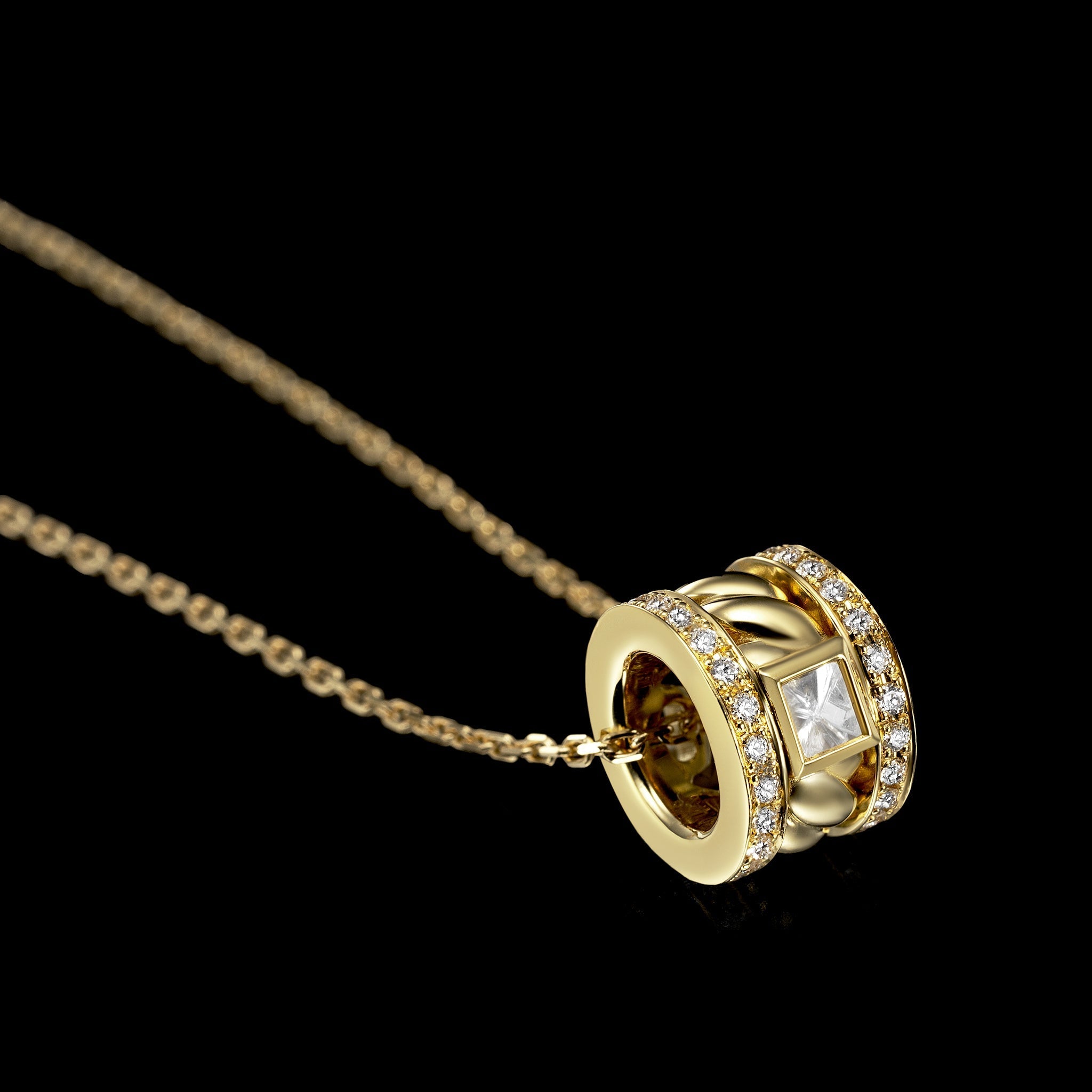 Adeve Birth Eternal Necklace (yellow gold with melee diamonds)