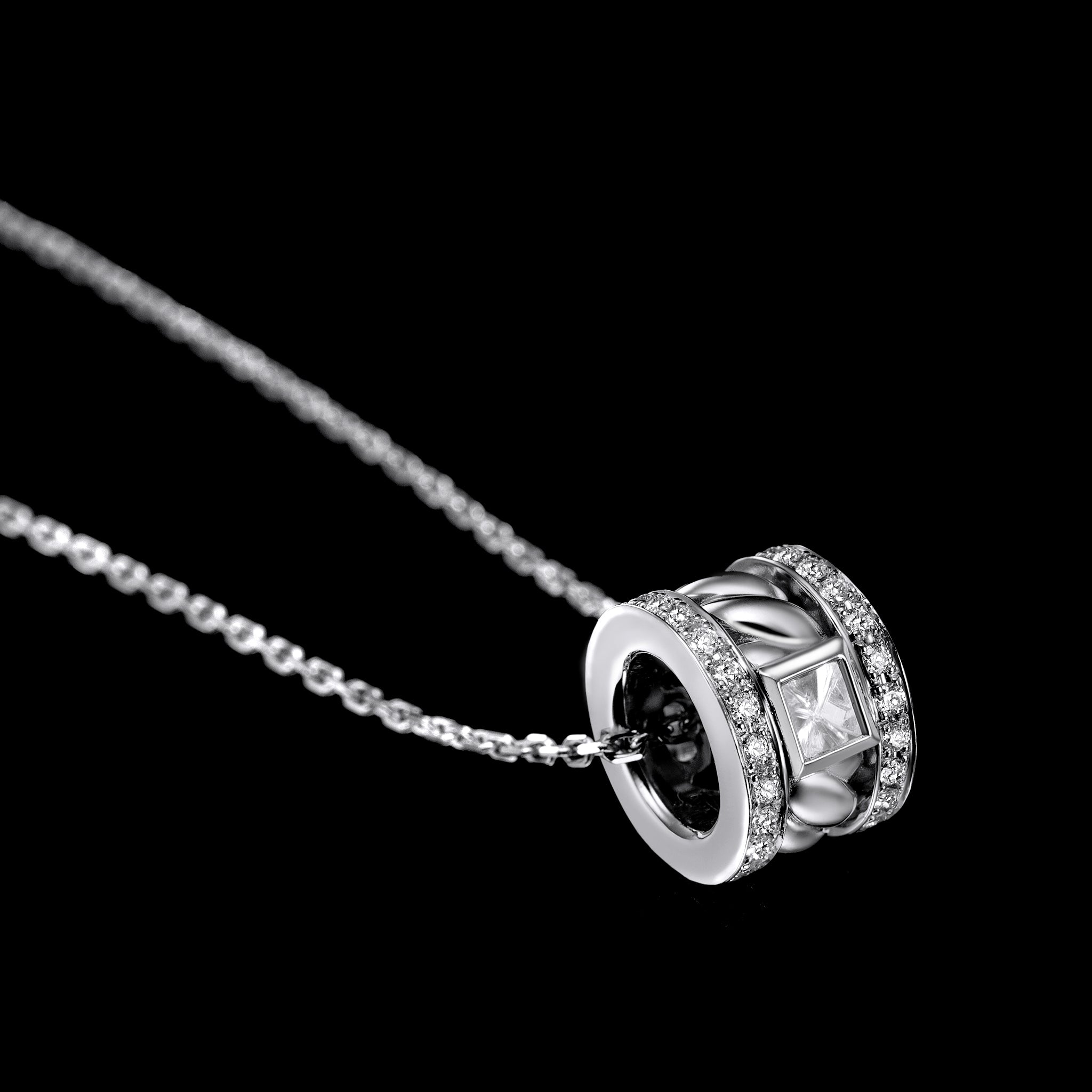 Adeve Birth Eternal Necklace (white gold with melee diamonds)