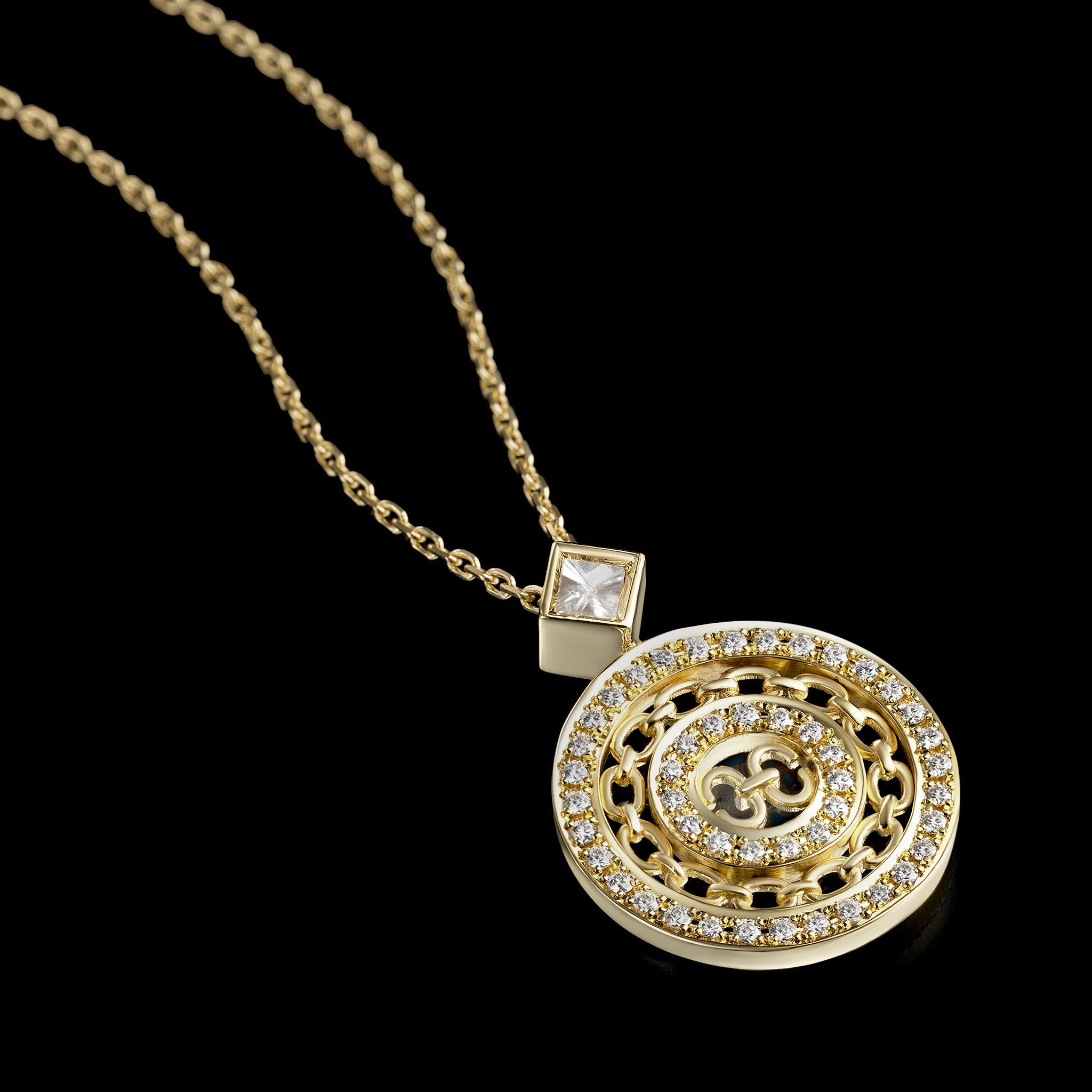 Adeve Links Timeless Necklace (yellow gold with melee diamonds)