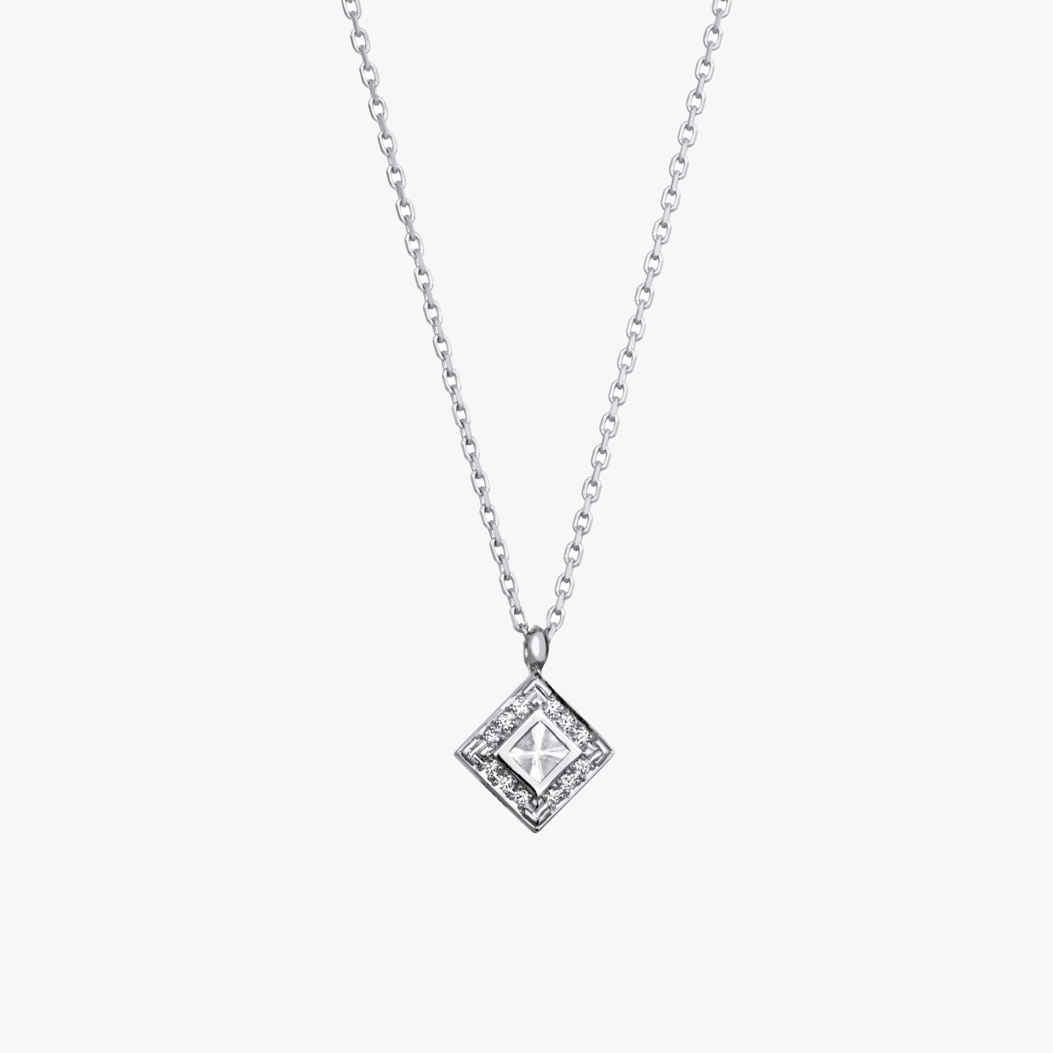 Adeve Harmony Square Necklace M (white gold with melee diamonds)