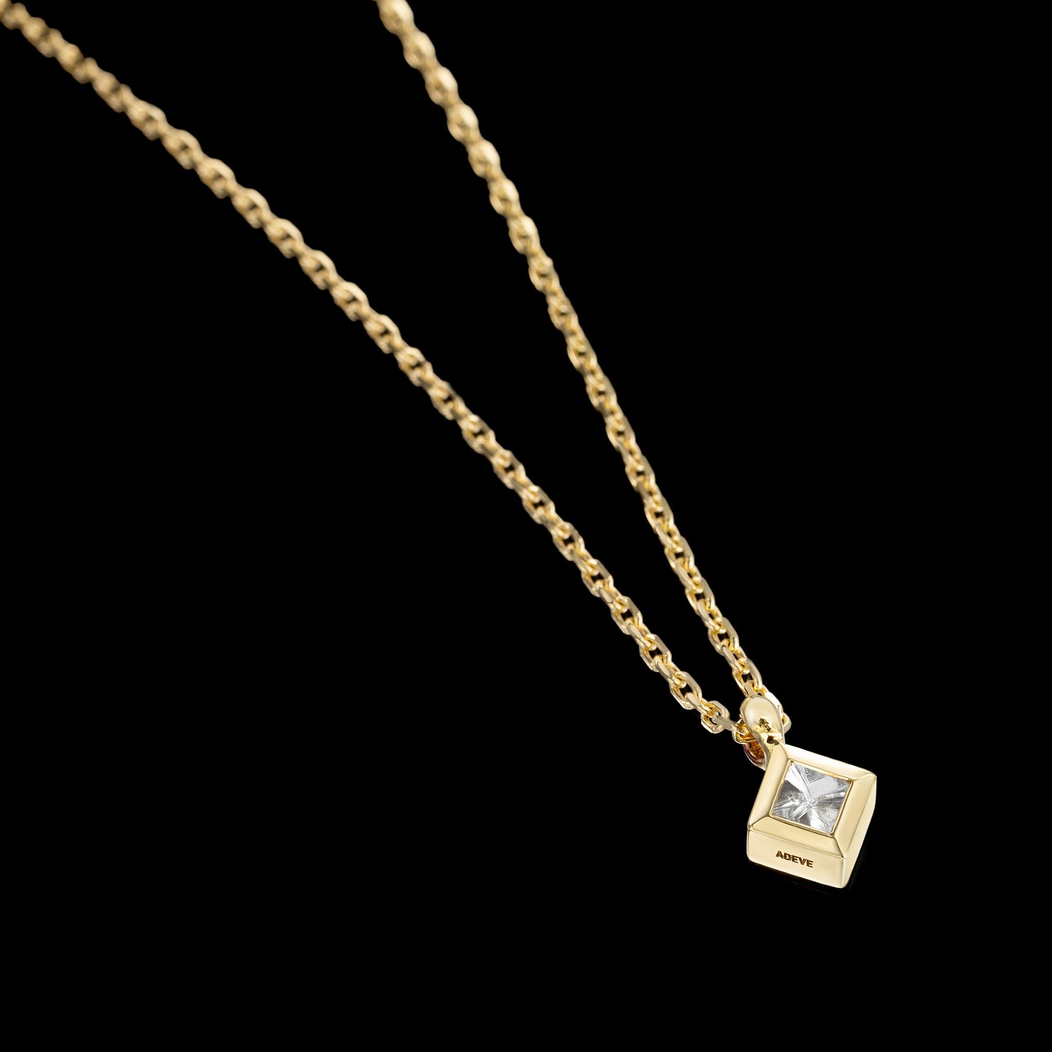 Adeve Harmony Square Necklace S (yellow gold)