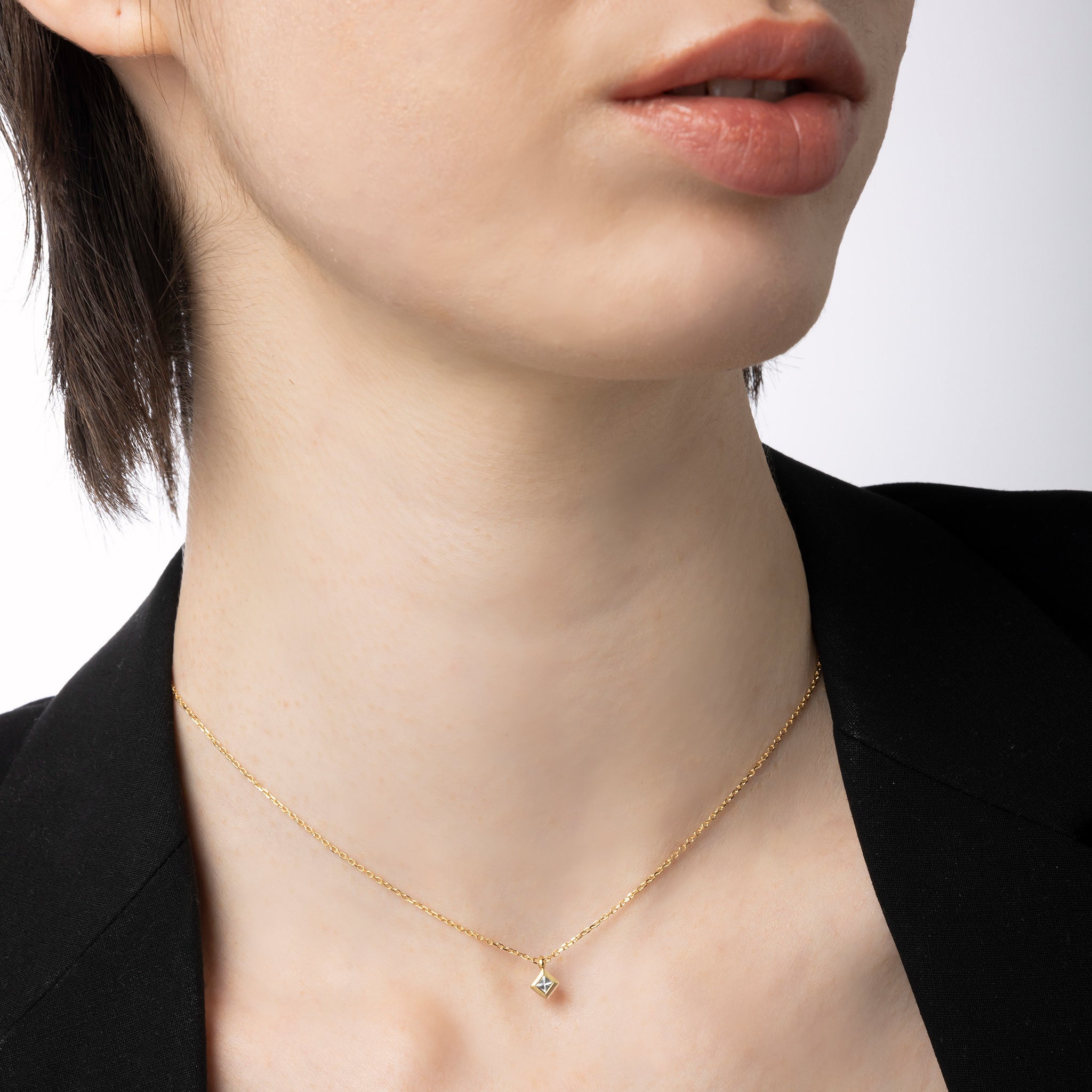 Adeve Harmony Square Necklace S (yellow gold)