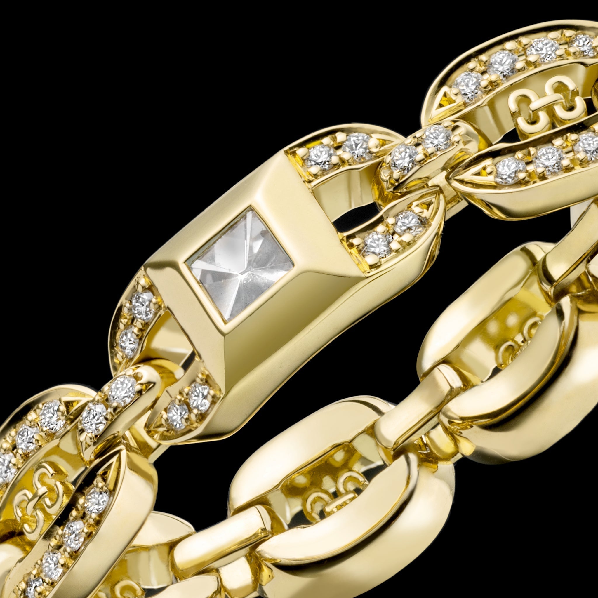 Adeve Links Chain Ring (yellow gold with melee diamonds)