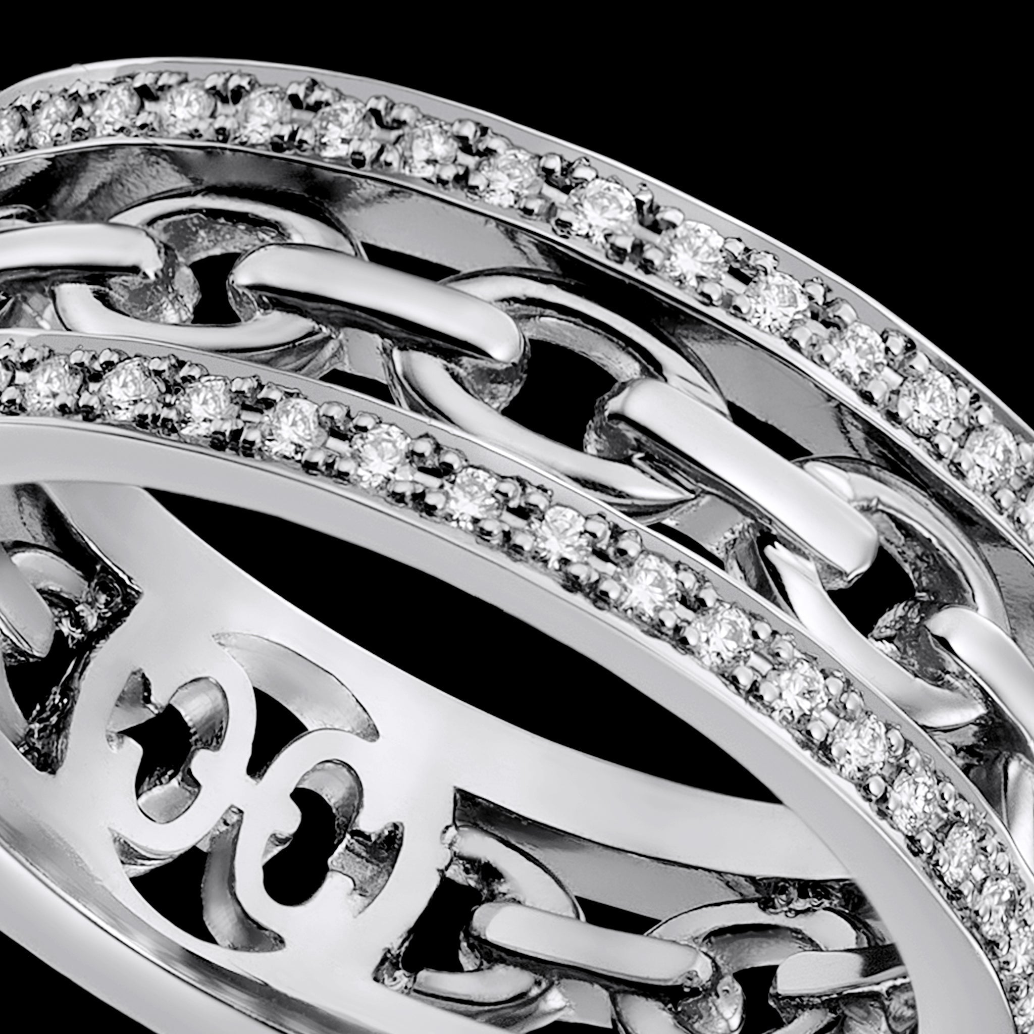 Links Eternal Ring (white gold with diamonds)