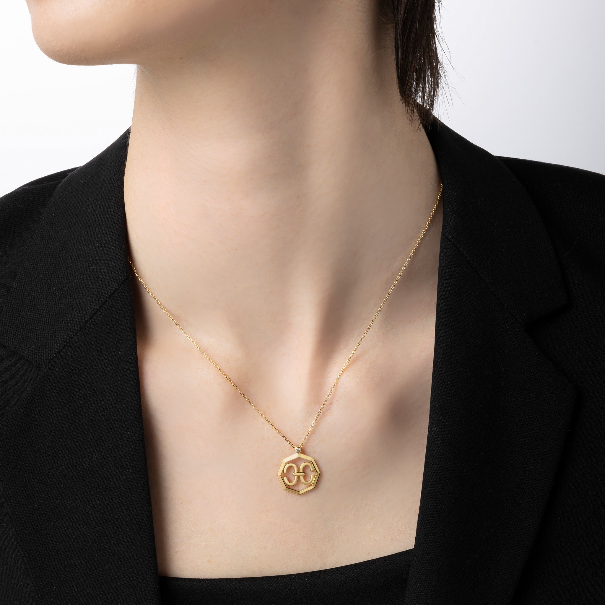 Harmony Iconic Octagon Necklace (yellow gold)